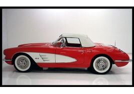 Chevrolet Corvette (1956-1958) Convertible Top w/Plastic Window